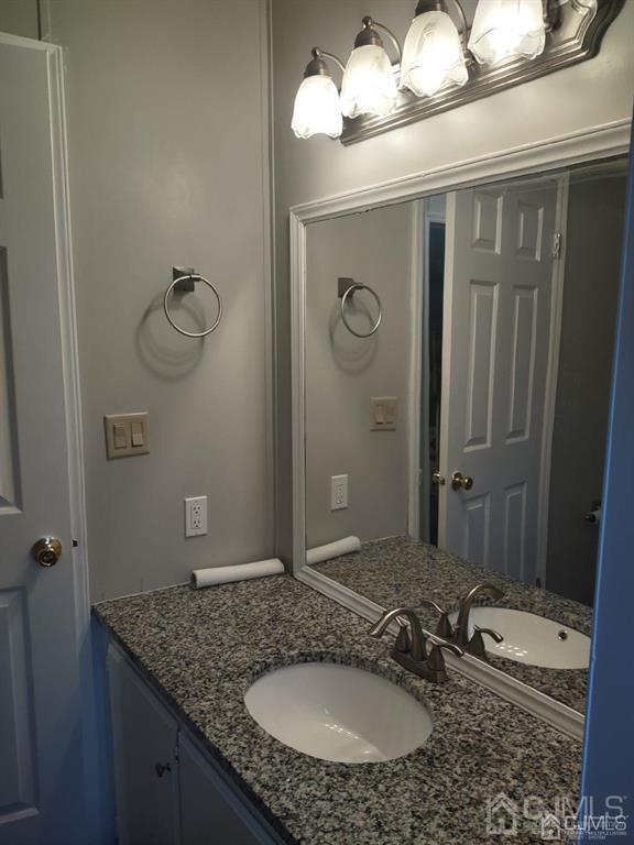 23 Twain, North Brunswick, NJ, 08902