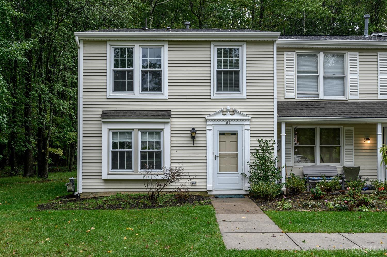 64-64 cottonwood, South Brunswick, NJ, 08852