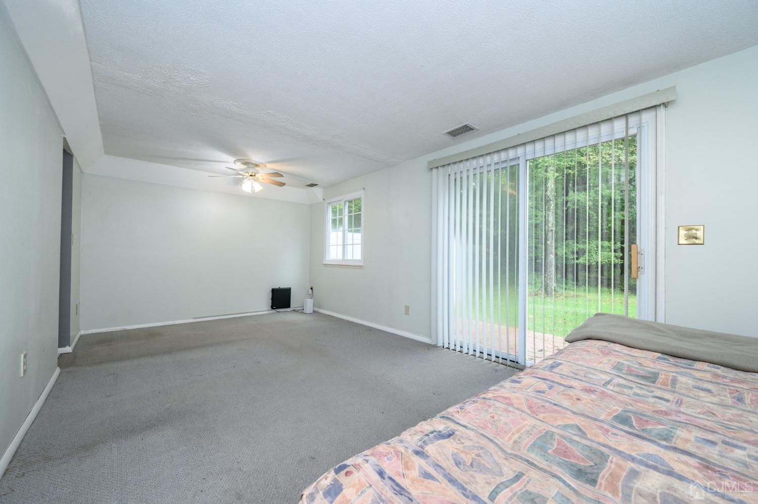 64-64 cottonwood, South Brunswick, NJ, 08852