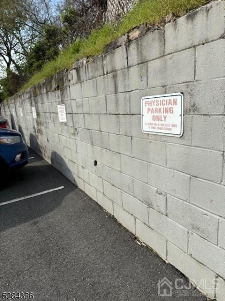 350 Bloomfield Avenue Bloomfield 07003 NJ photo