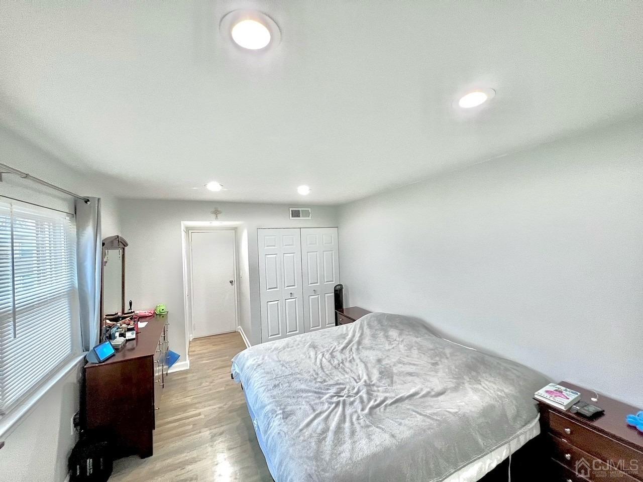 199-199 Evergreen UNIT 5B, Middlesex, NJ, 08837