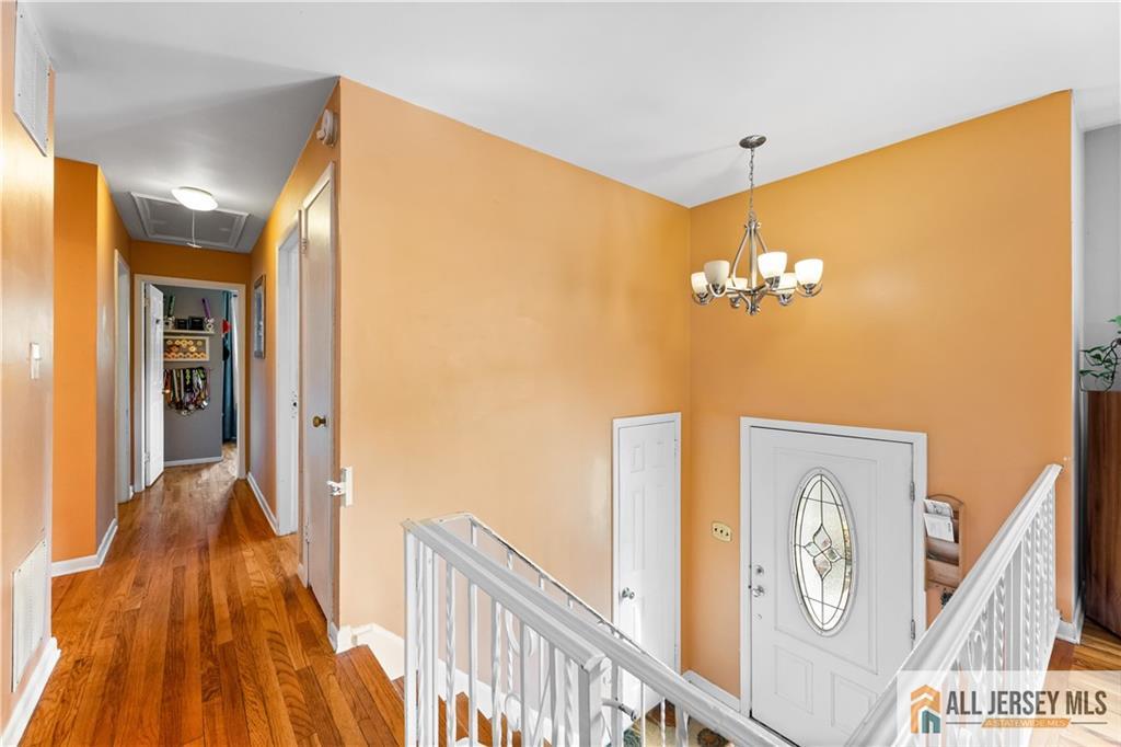 5 Nottingham Drive, East Brunswick NJ 08816 – Photo 8