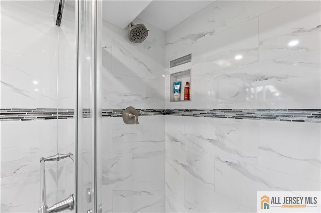5 Nottingham Drive, East Brunswick NJ 08816 – Photo 23