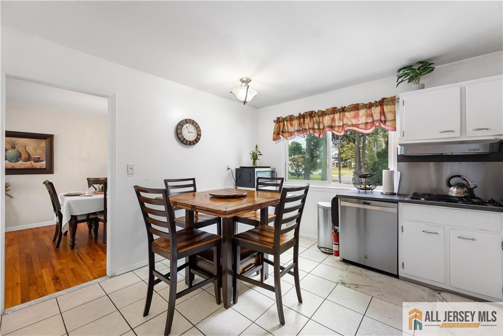 5 Nottingham Drive, East Brunswick NJ 08816 – Photo 12