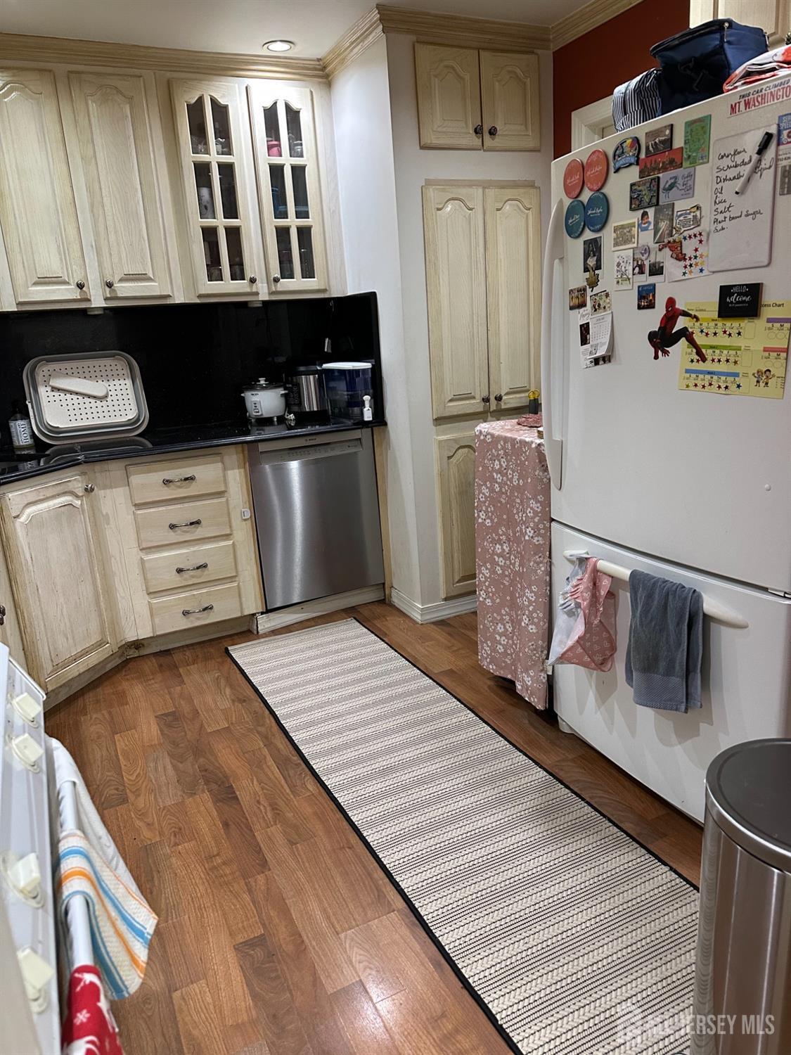 190 College, Edison, NJ, 08817