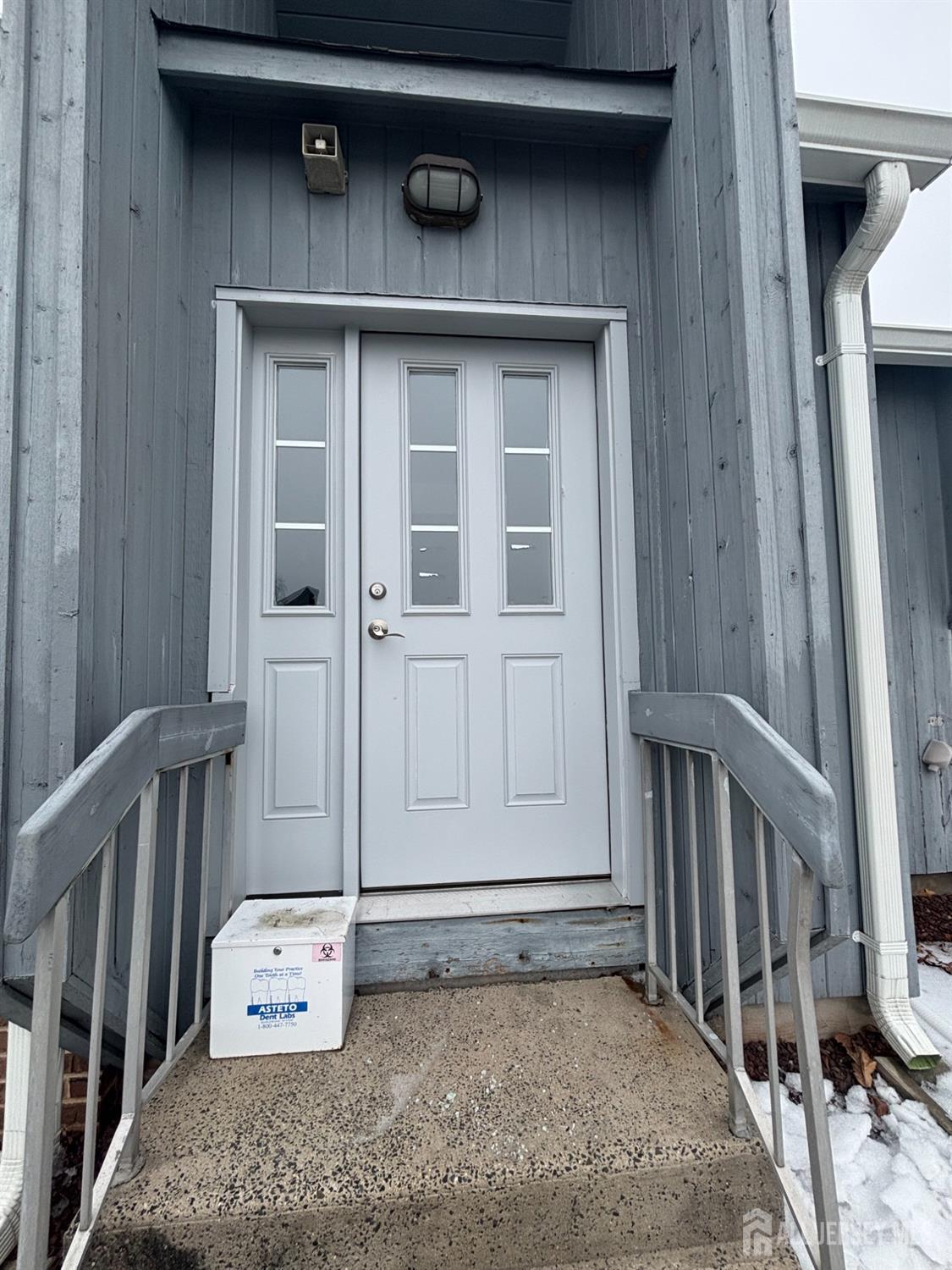 13 New York Avenue, Colonia, NJ, 07067