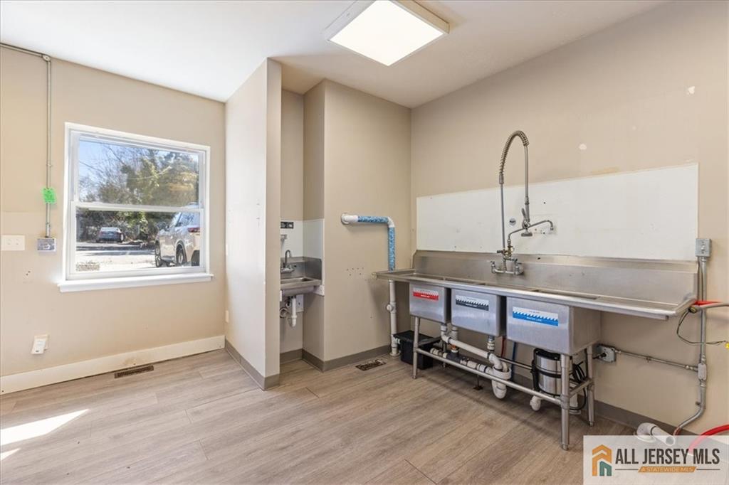 112 W Merchant Street, Audubon Bor NJ 08106 – Photo 14