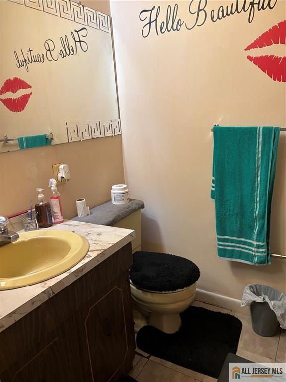 2004 Greenwood, Lindenwold, NJ, 08021