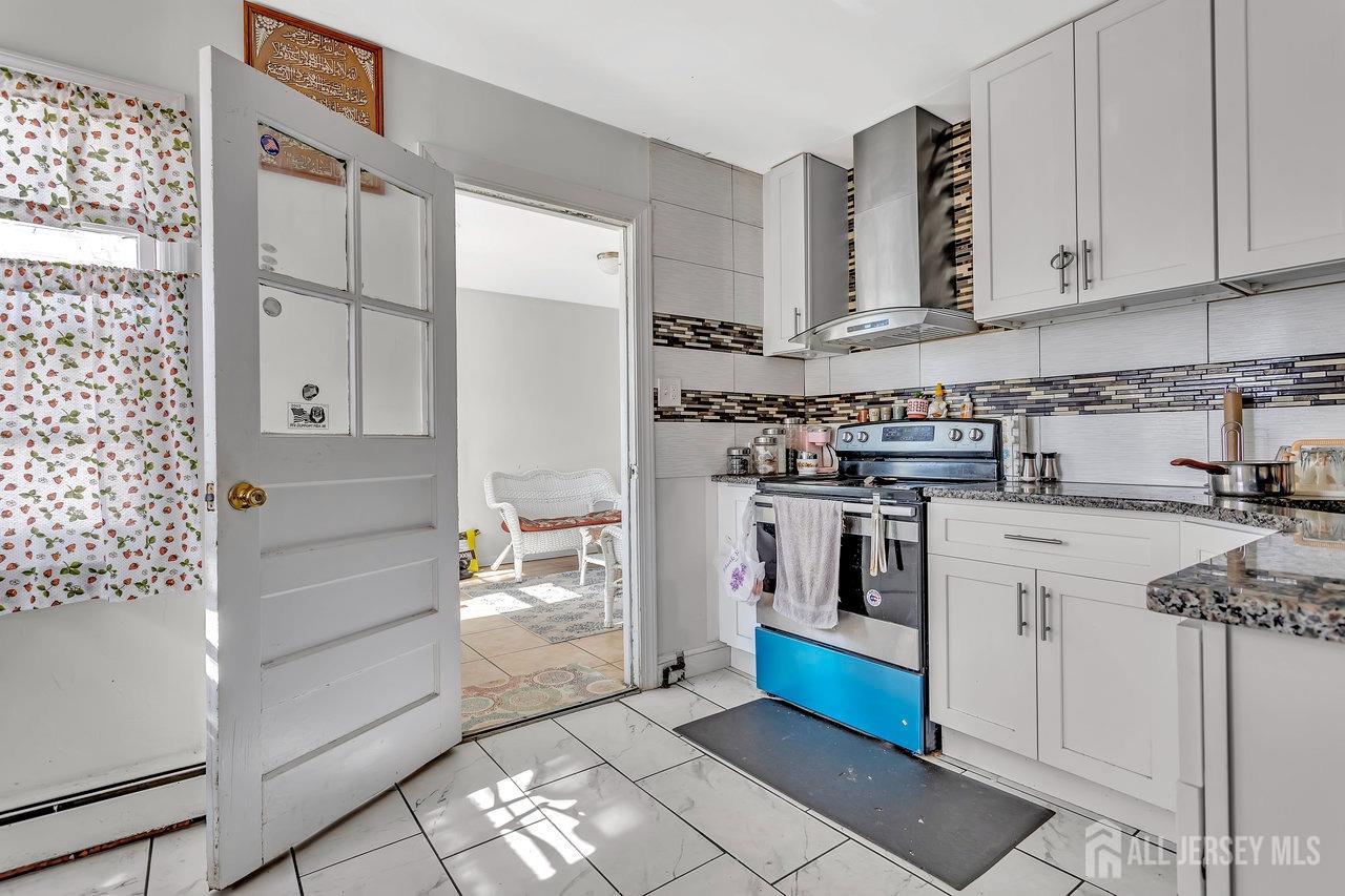 109 S Harrison, Iselin, NJ, 08830