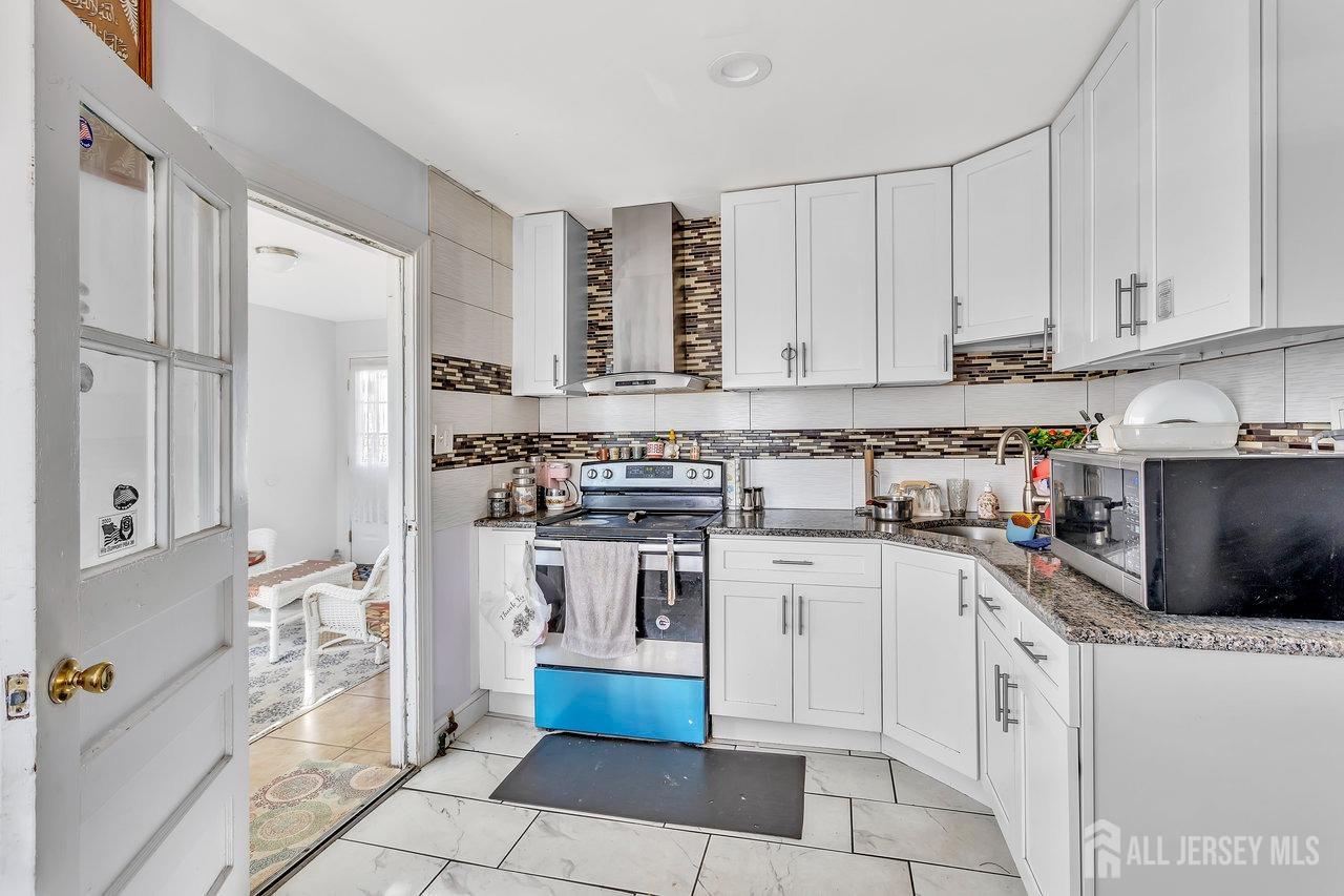 109 S Harrison, Iselin, NJ, 08830