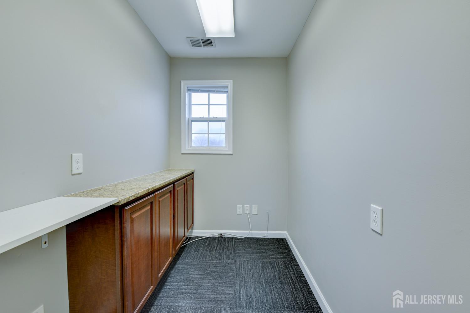 1462 roosevelt, Carteret, NJ, 07008