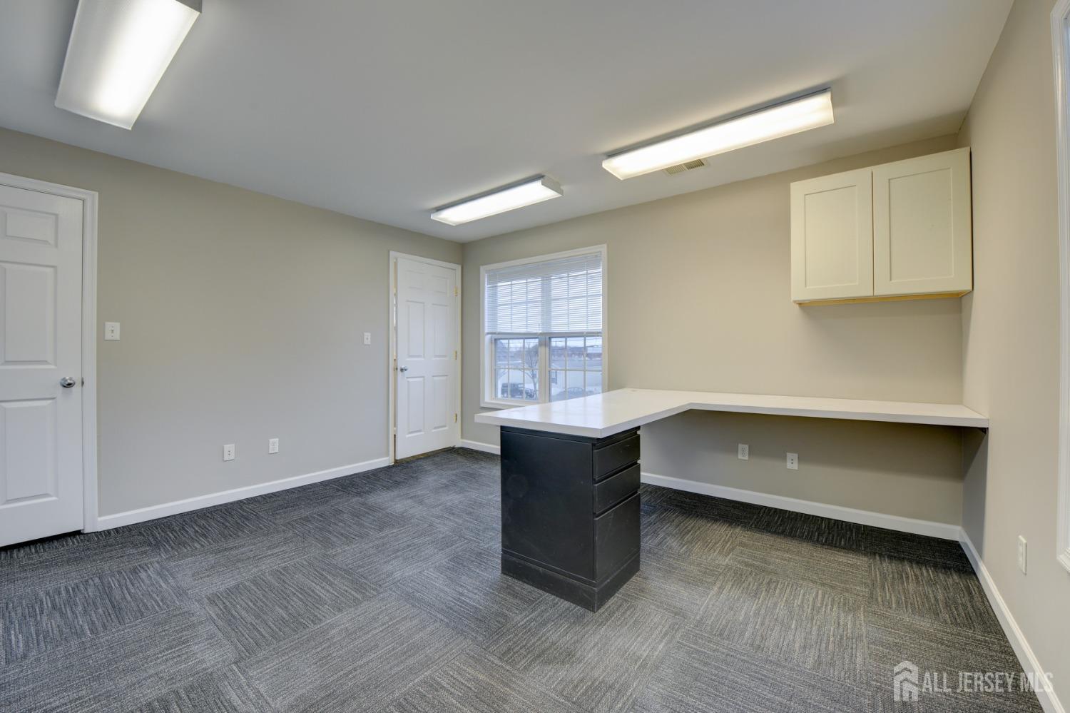 1462 roosevelt, Carteret, NJ, 07008