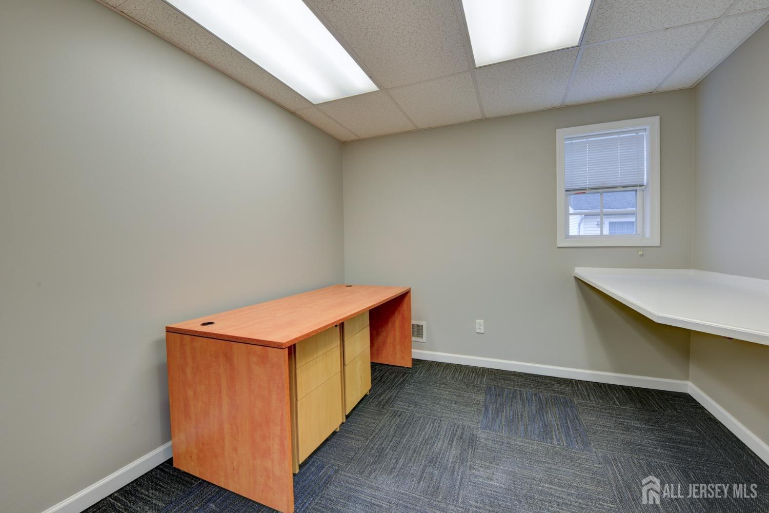 1462 roosevelt, Carteret, NJ, 07008