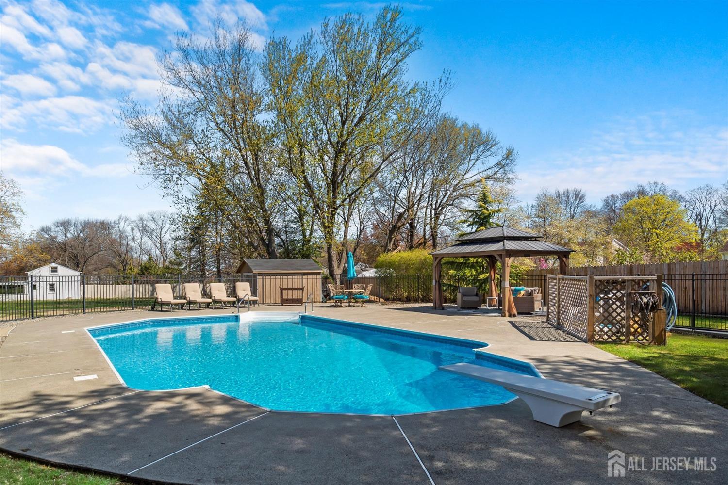 46 Hosford, Leonardo, NJ, 07737