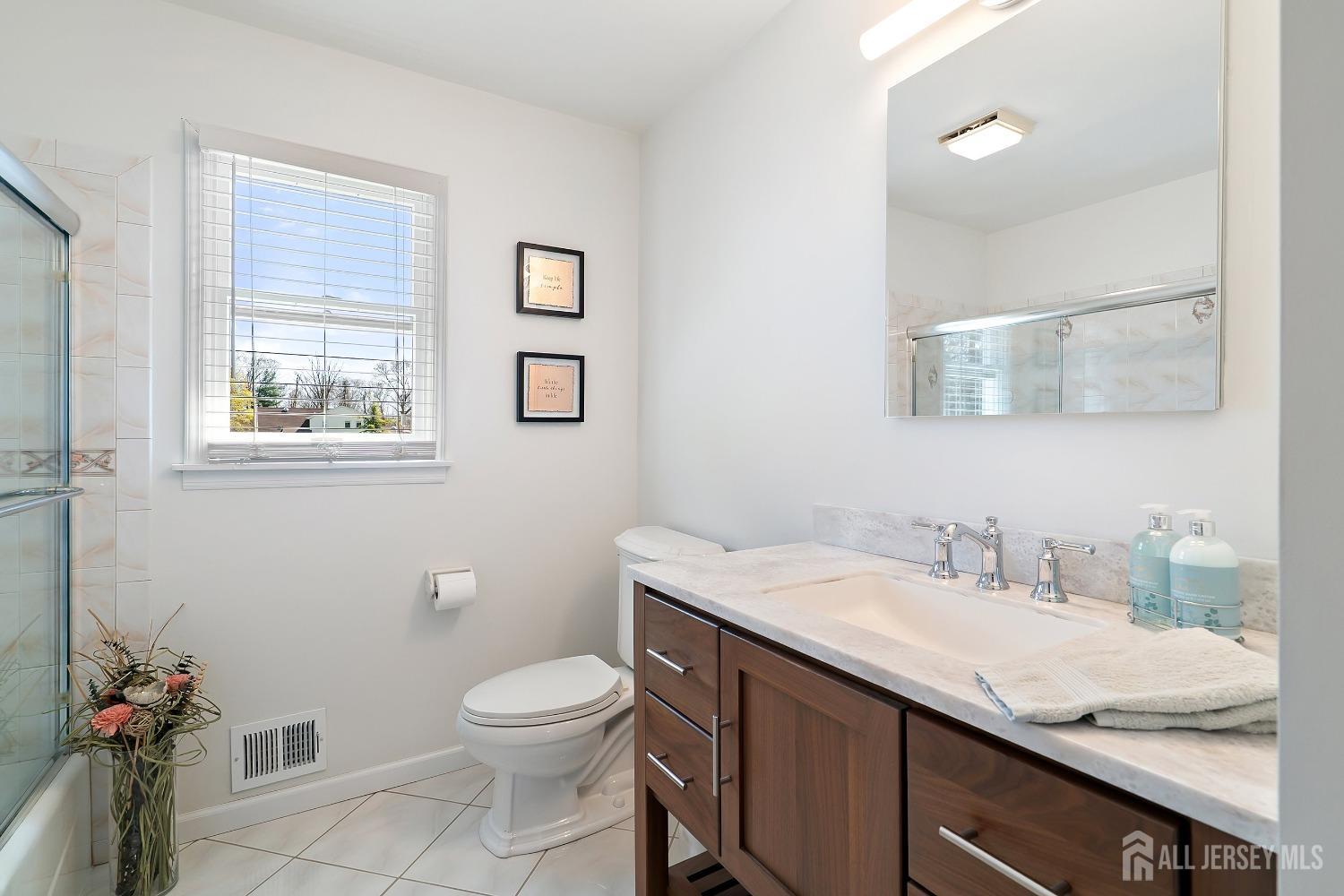 46 Hosford, Leonardo, NJ, 07737