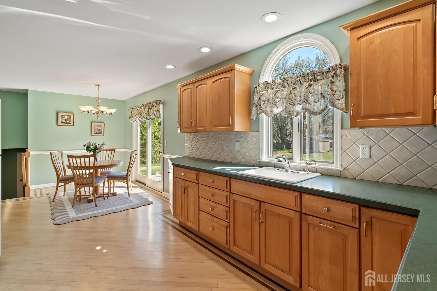 46 Hosford, Leonardo, NJ, 07737