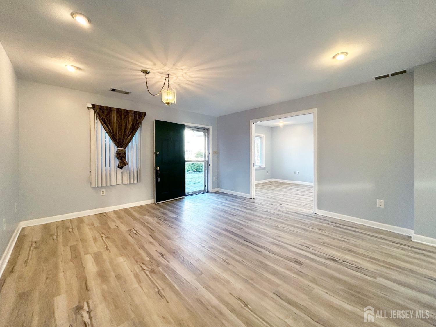 122 Vineyard Road, Edison NJ 08817 - View 5