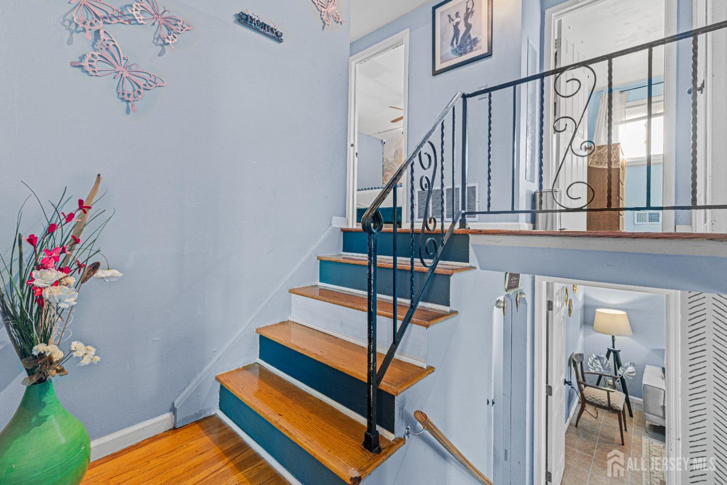 17 Sunnyside Drive, Carteret NJ 07008 - View 4