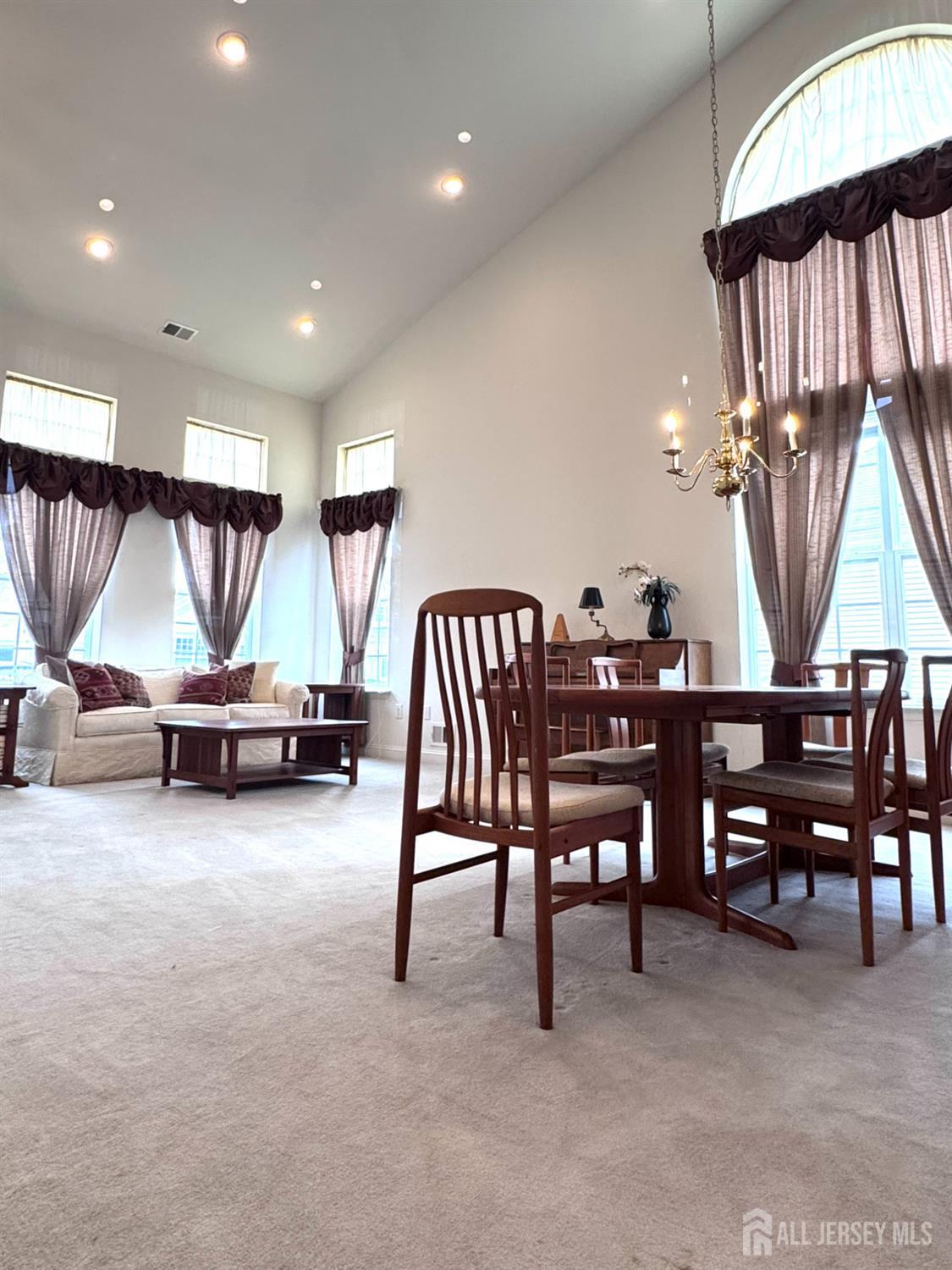 4 Pine Hill Court, South Brunswick NJ 08810 - View 4