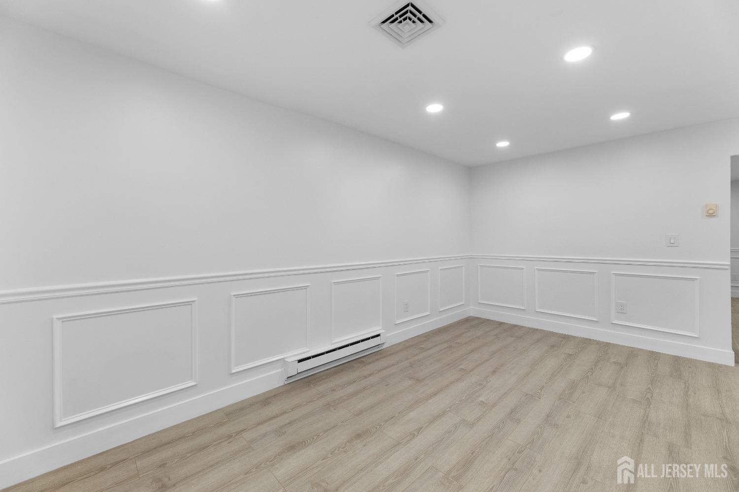 164 Cours De Clemenceau, Freehold NJ 07728 - View 5