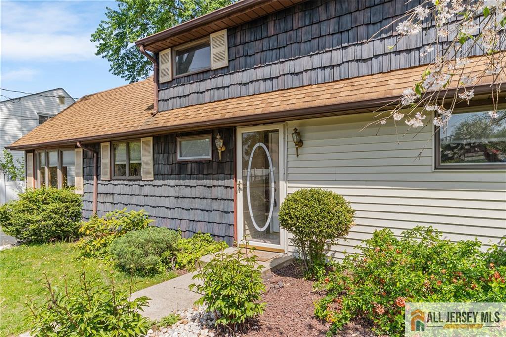 8 Farmbrook Drive, Old Bridge NJ 08857 - View 4