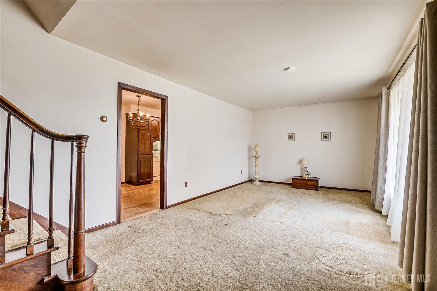 6 N Minnisink Avenue, Sayreville NJ 08859 - View 3