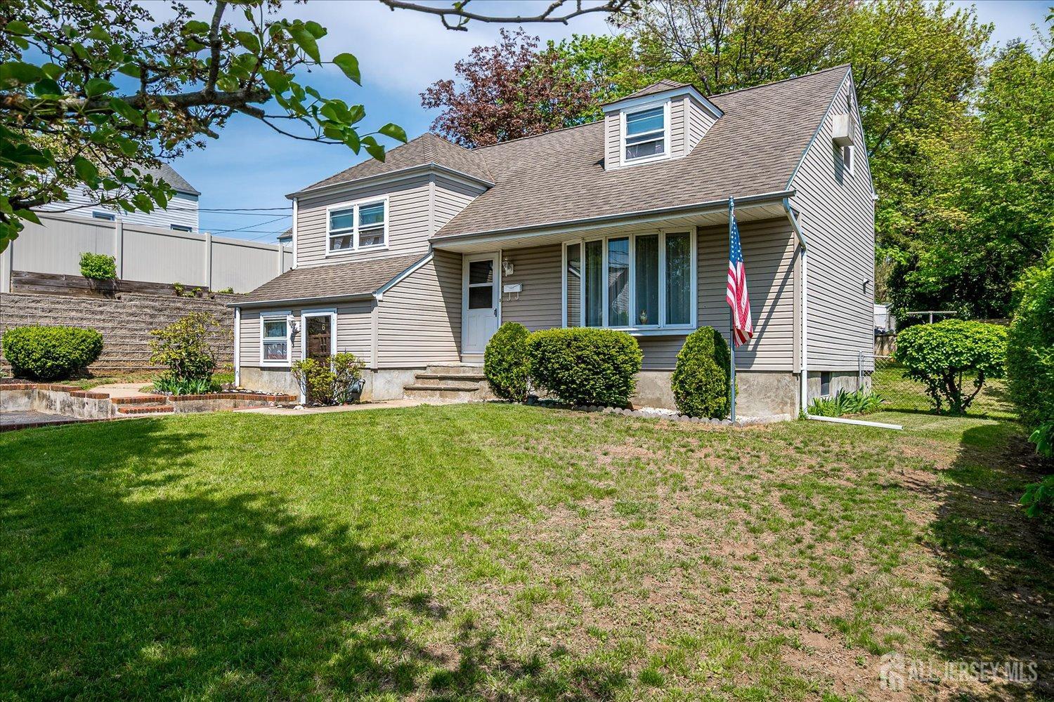 6 N Minnisink Avenue, Sayreville NJ 08859 - View 2