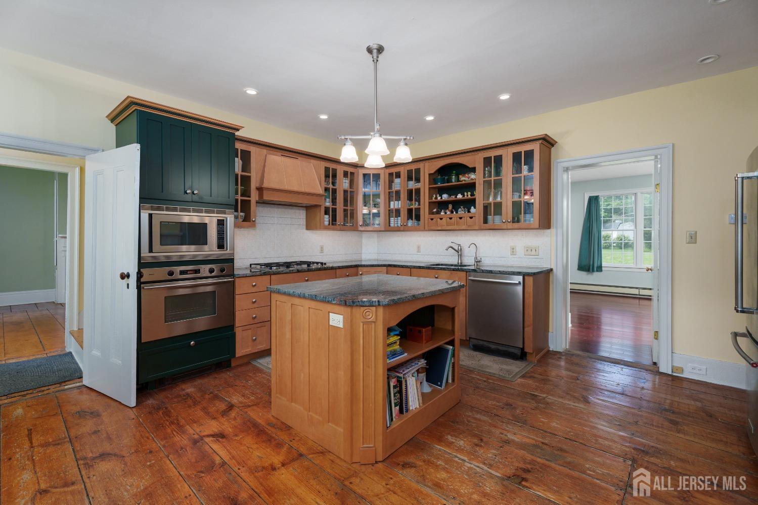 77 N Main Street N, Cranbury NJ 08512 - View 5