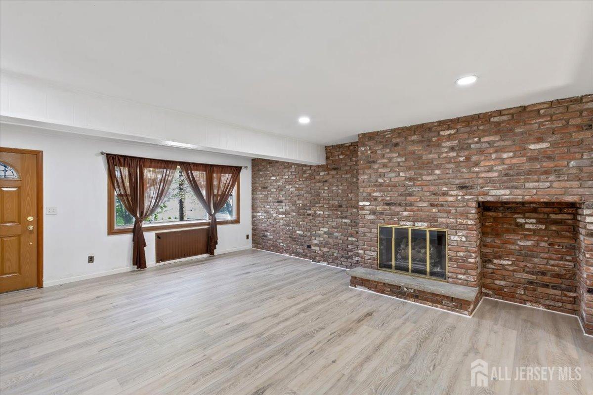 13 Lillian Terrace, Woodbridge Proper NJ 07095 - View 4