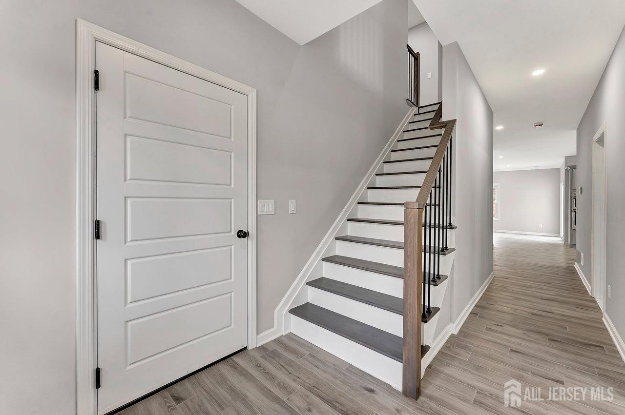 28 Kenmore Road, Edison NJ 08817 - View 4