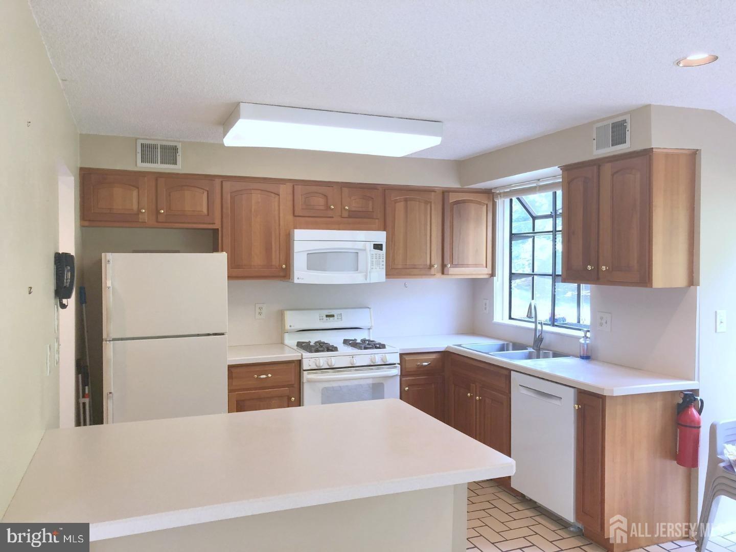92 Sayre Drive, Plainsboro NJ 08540 - View 5