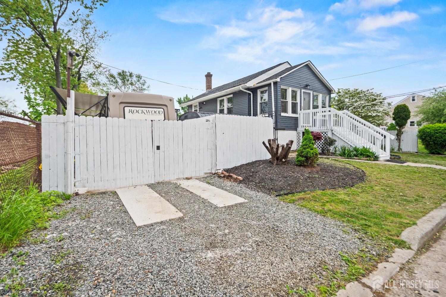 5 Wedgewood Ave Avenue, Woodbridge Proper NJ 07095 - View 2