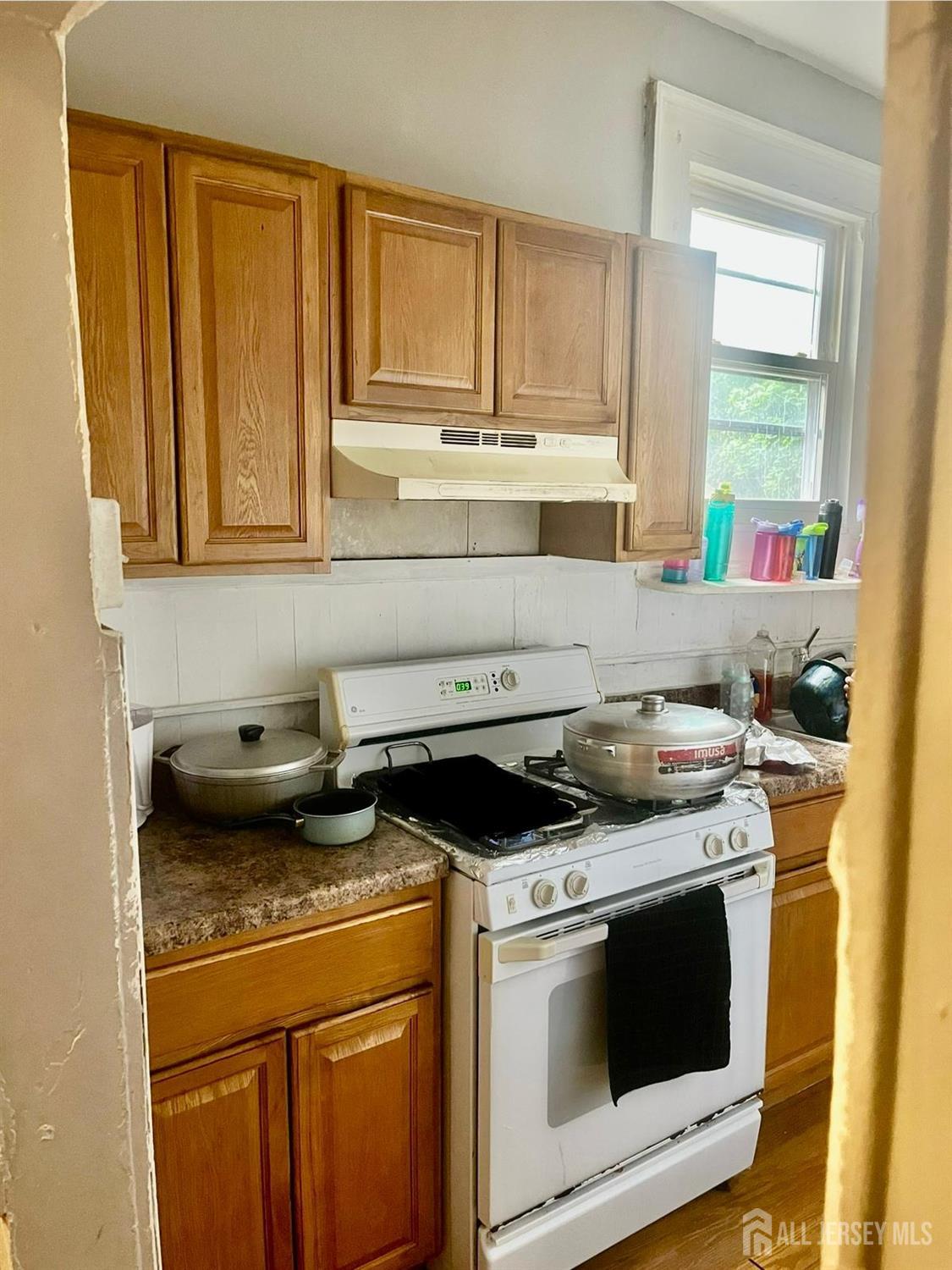 818-20 2nd Place, Plainfield NJ 07060 - View 4