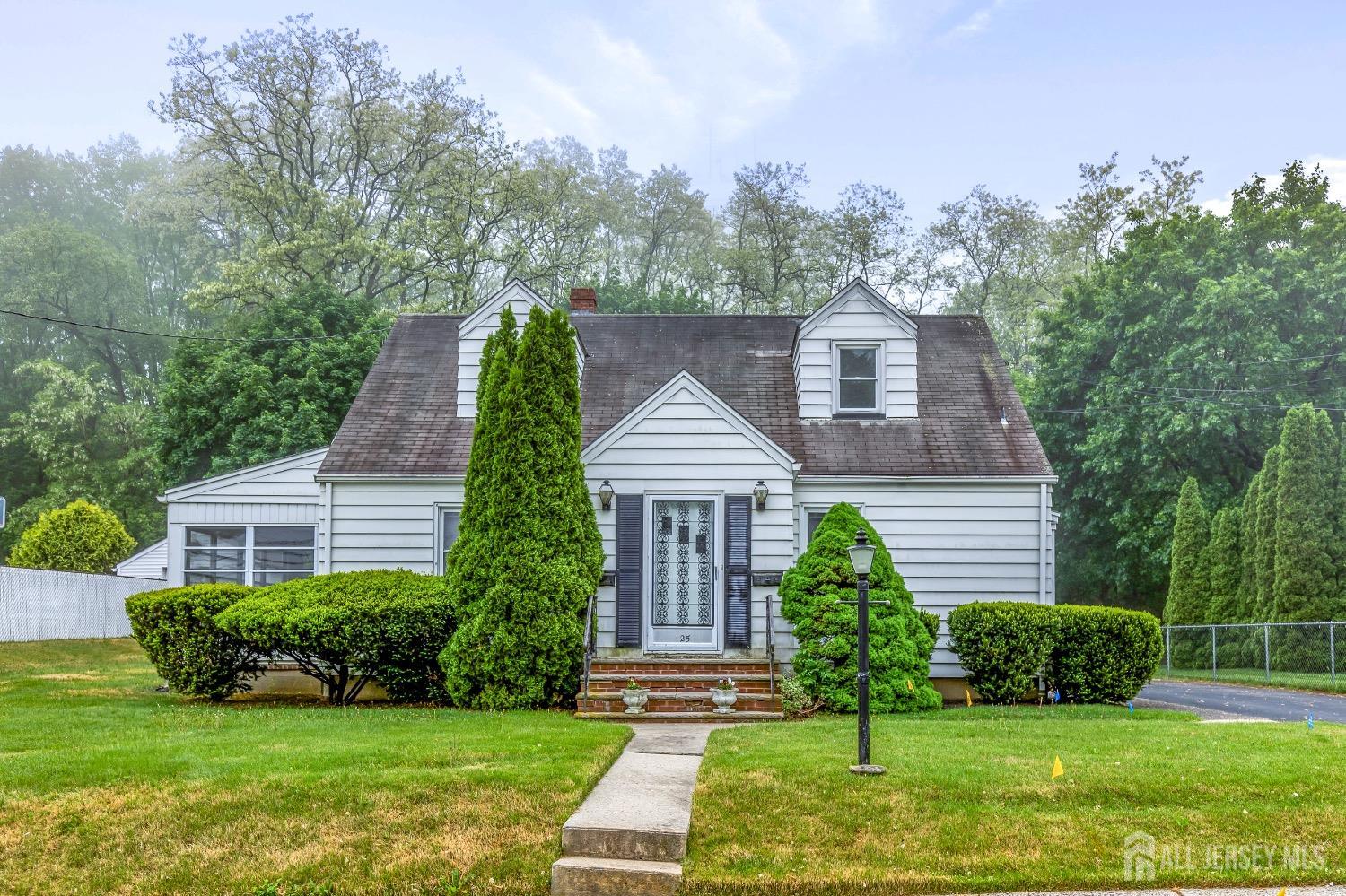 125 Deerfield Road, Sayreville NJ 08872 - View 2