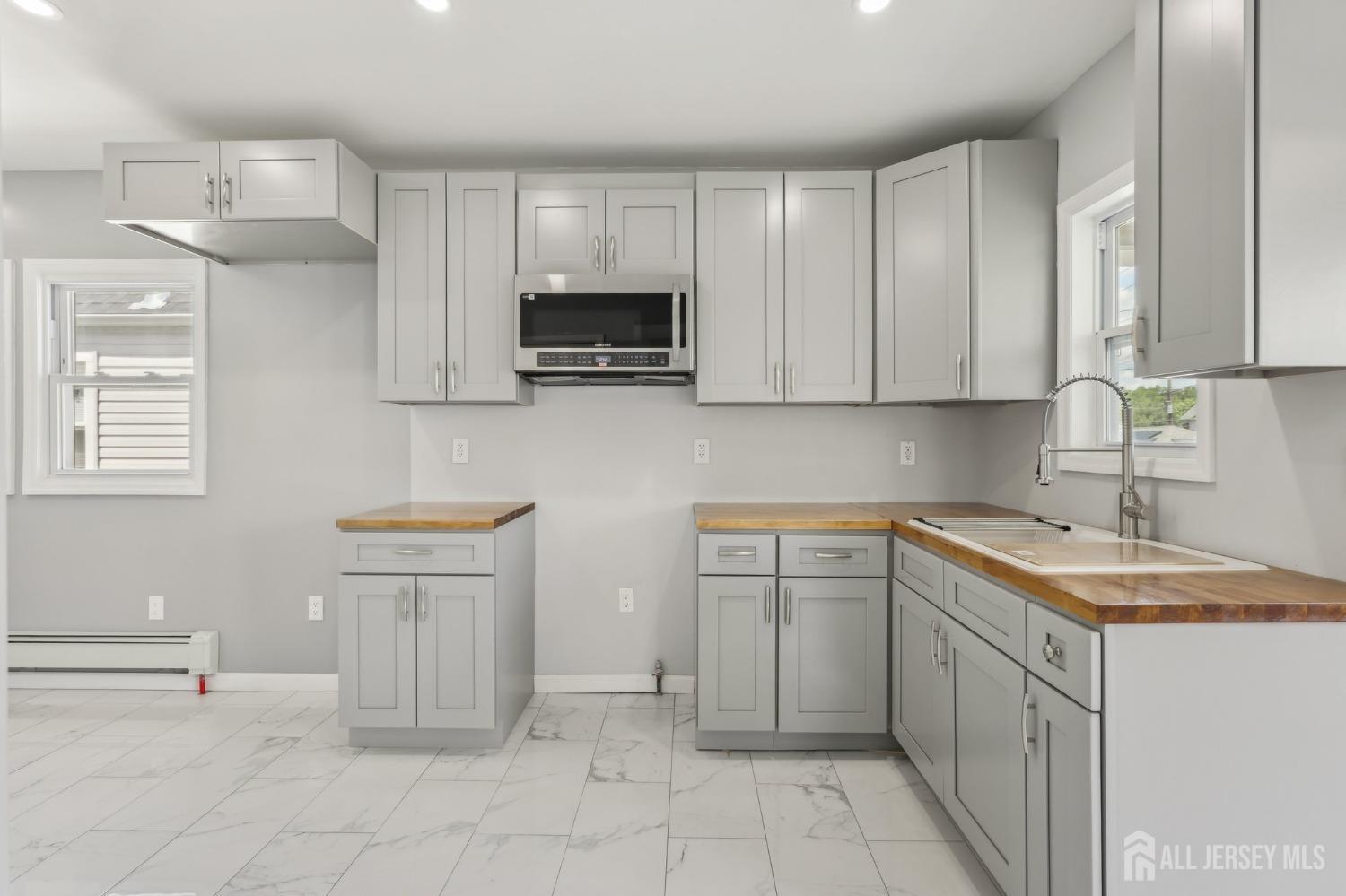 15 Frazer Street, Fords NJ 08863 - View 5