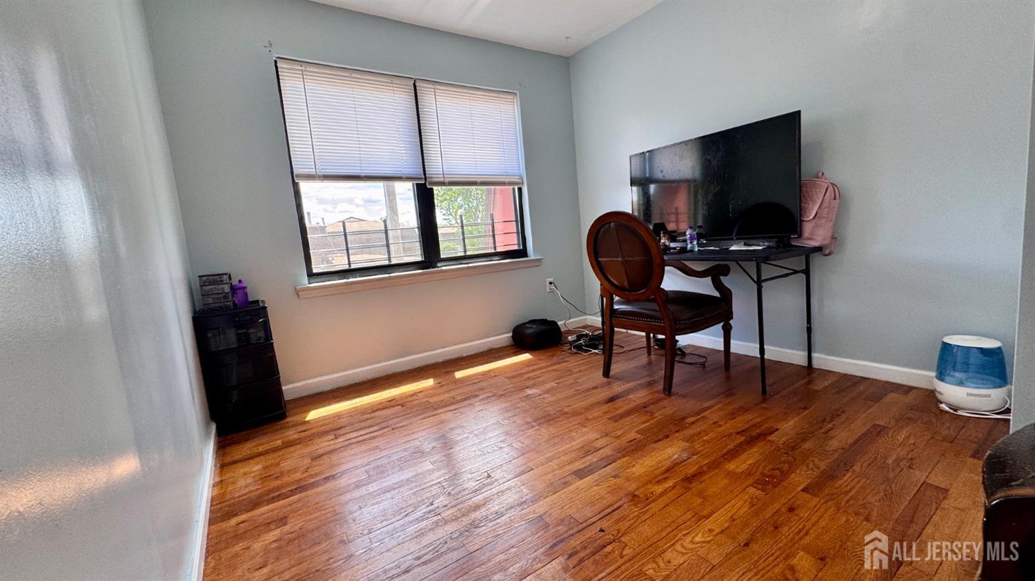 312 N Oaks Boulevard, North Brunswick NJ 08902 - View 5