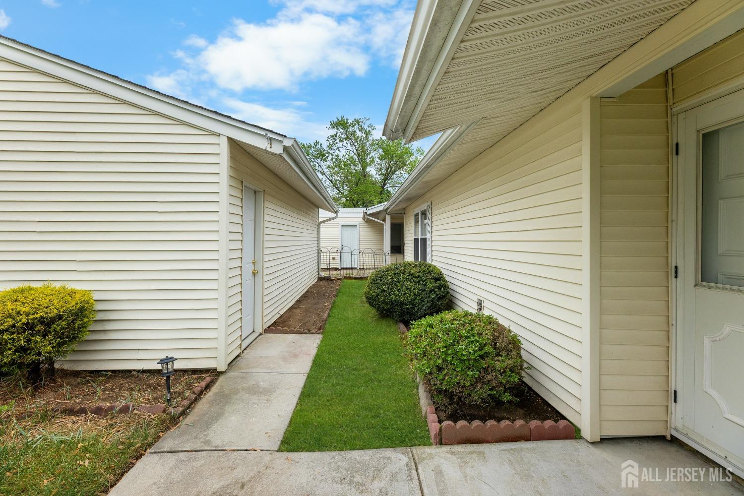 88-C Dogwood Plaza, Monroe NJ 08831 - View 5