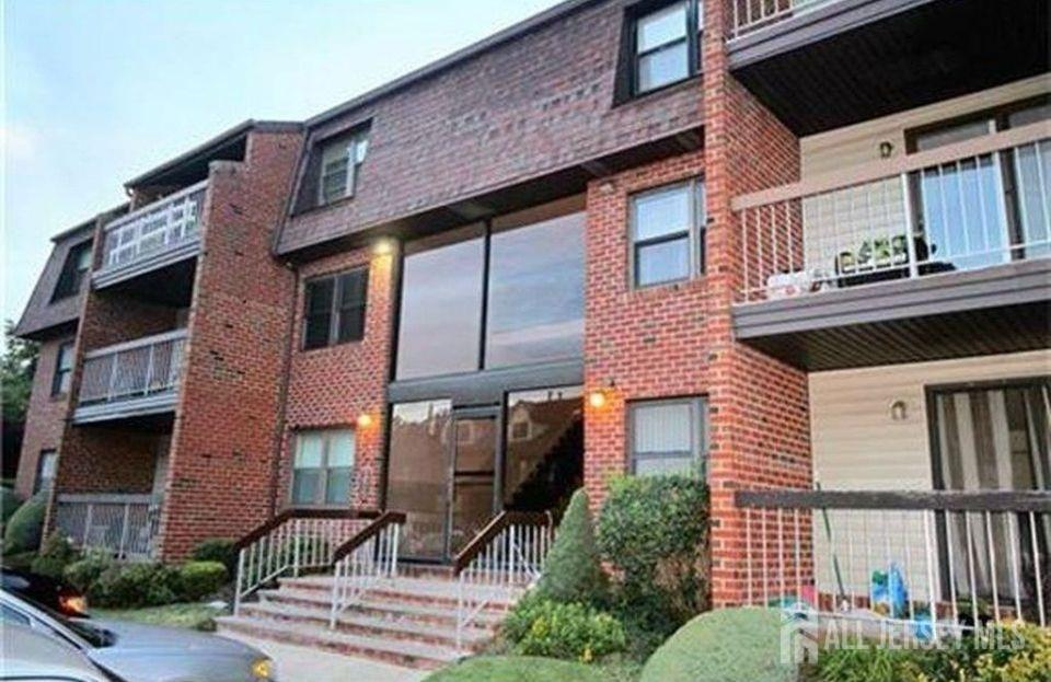 101 Beverly Hill Terrace # M, Middlesex NJ 07095 - View 2