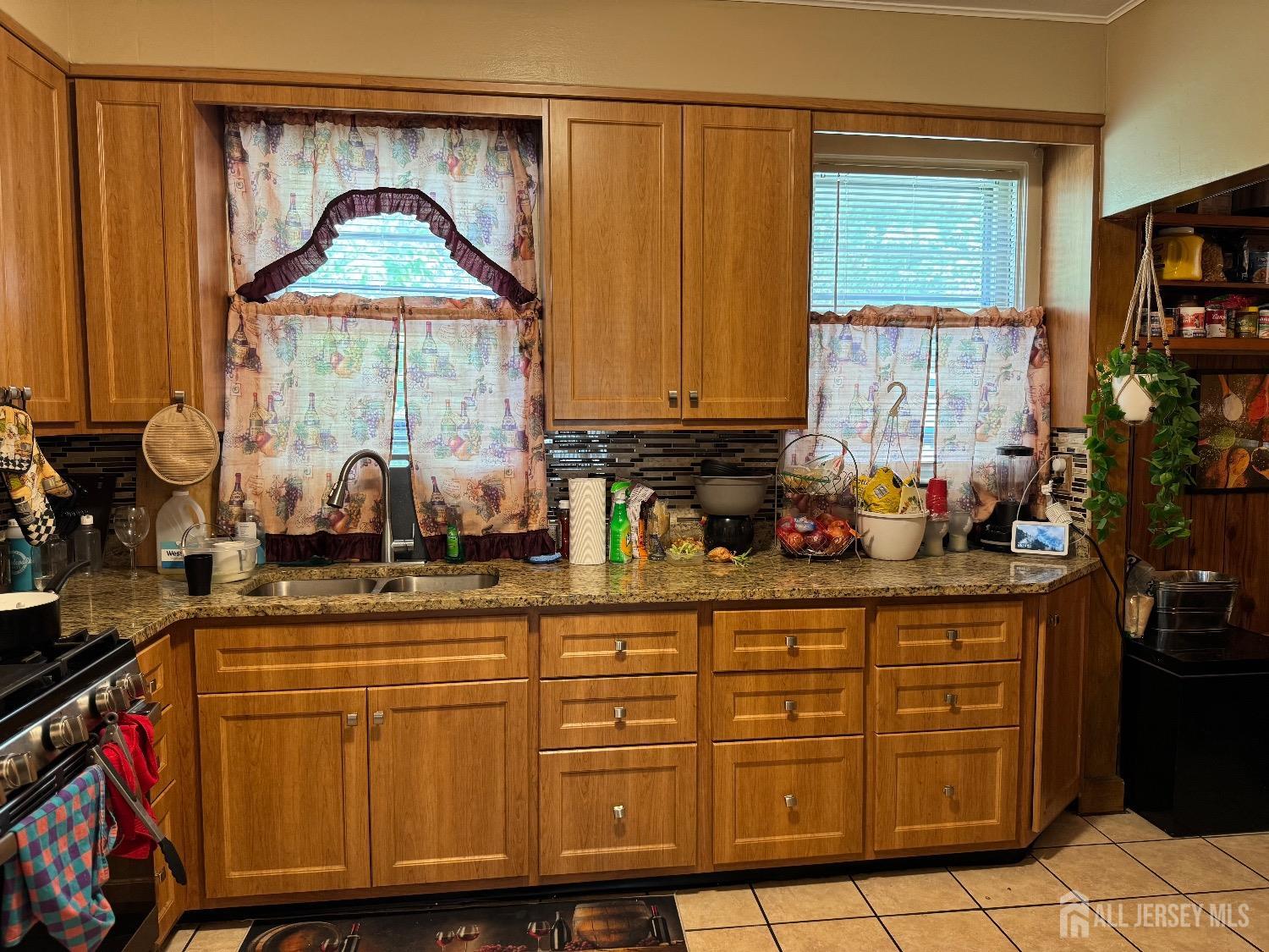 77 Coolidge Street, Irvington NJ 07111 - View 3