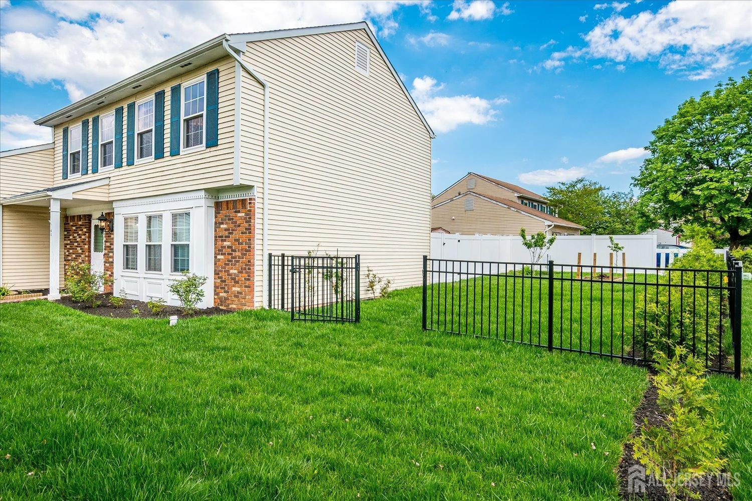 40 Azalea Drive, Edison NJ 08820 - View 4