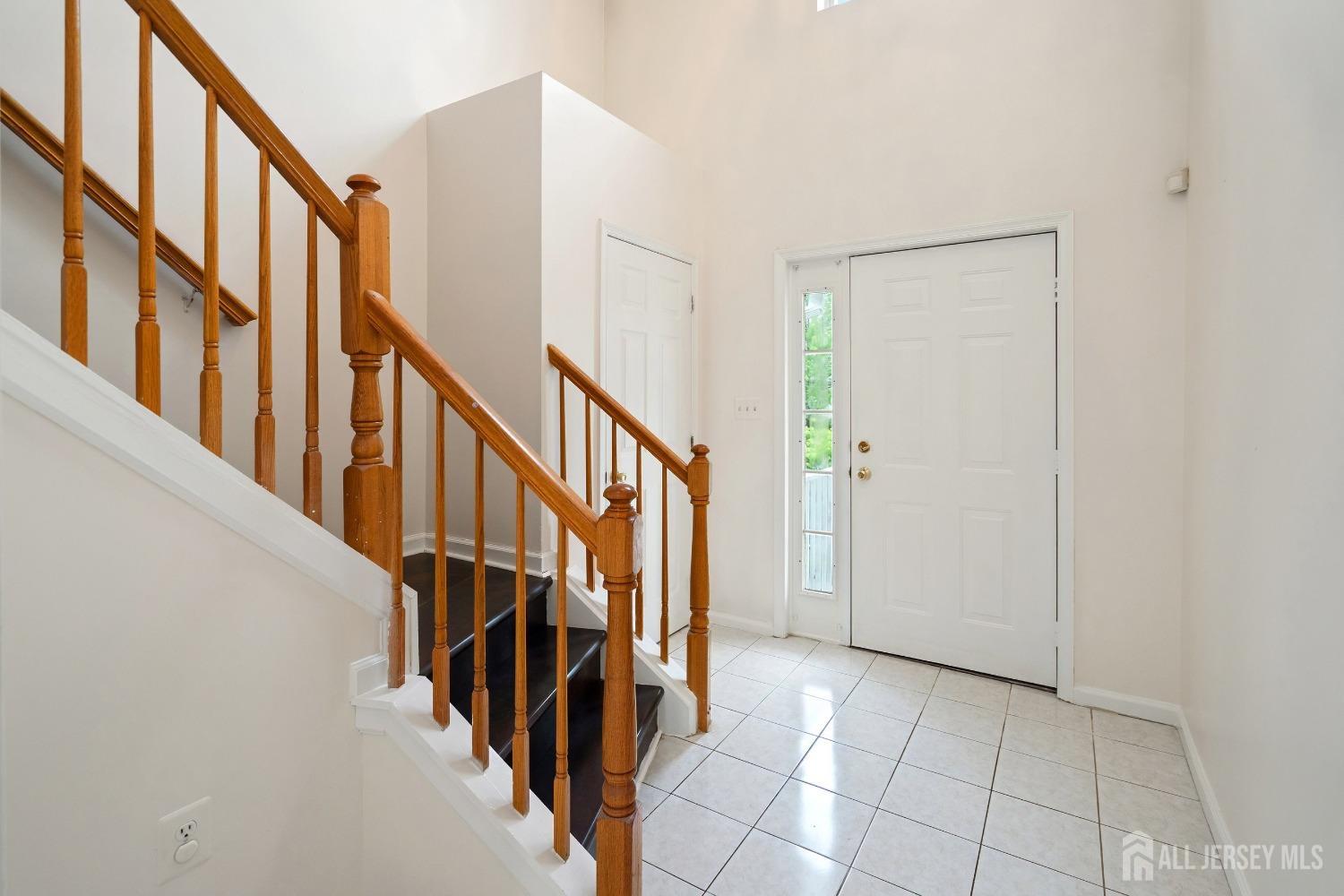 16 Ashley Court, Franklin NJ 08873 - View 5