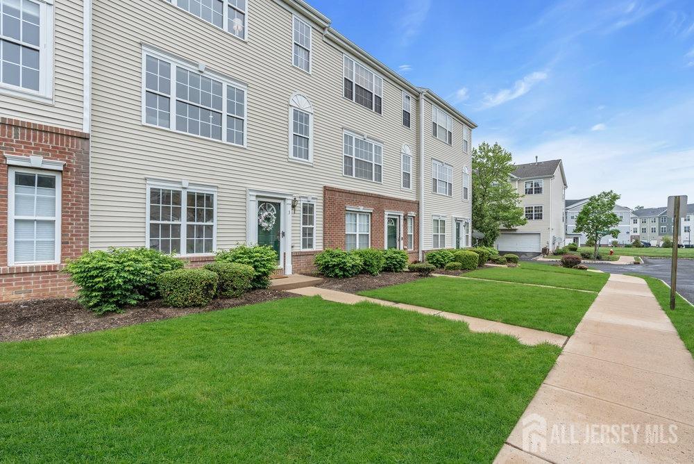 3 Kuczynski Drive, Sayreville NJ 08859 - View 2