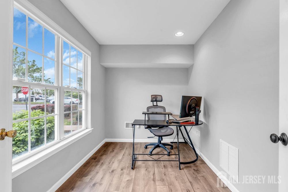 3 Kuczynski Drive, Sayreville NJ 08859 - View 4