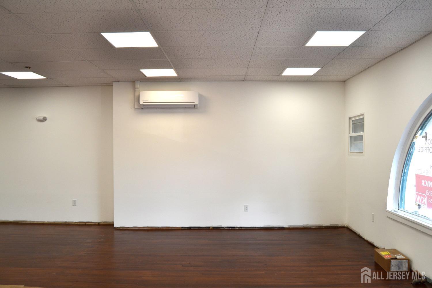 48 Commerce Street, Newark NJ 07102 - View 4