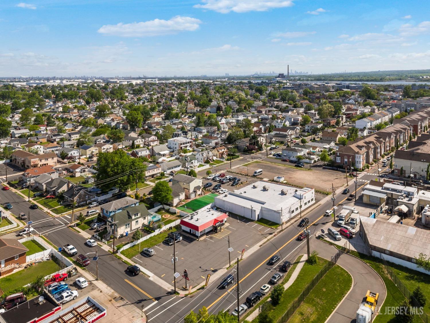 933 Port Reading Avenue, Port Reading NJ 07064 - View 2