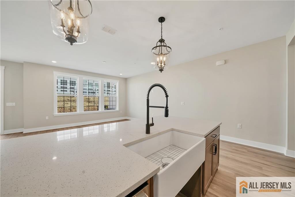 105 Iris Court, Warren NJ 07059 - View 3