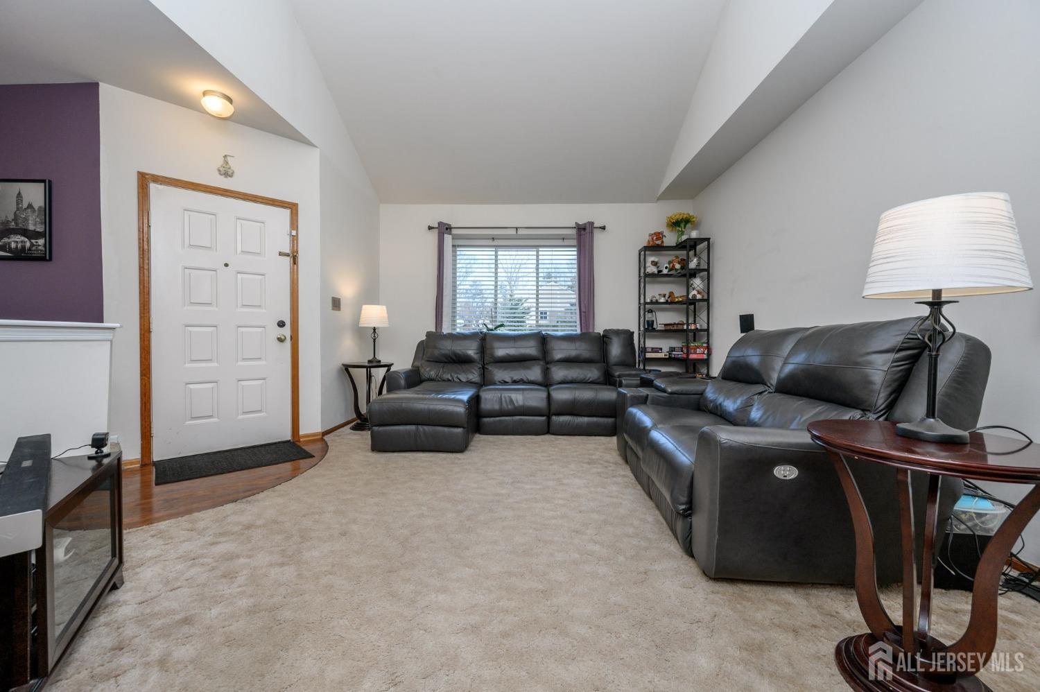 87 Driftwood Drive, Franklin NJ 08873 - View 4