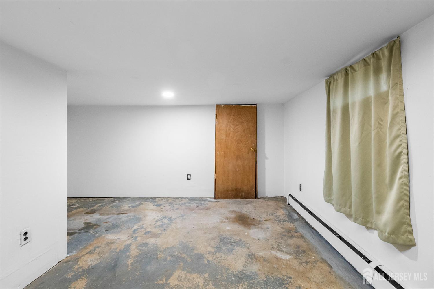 809 summerfield, South Amboy, NJ, 08879