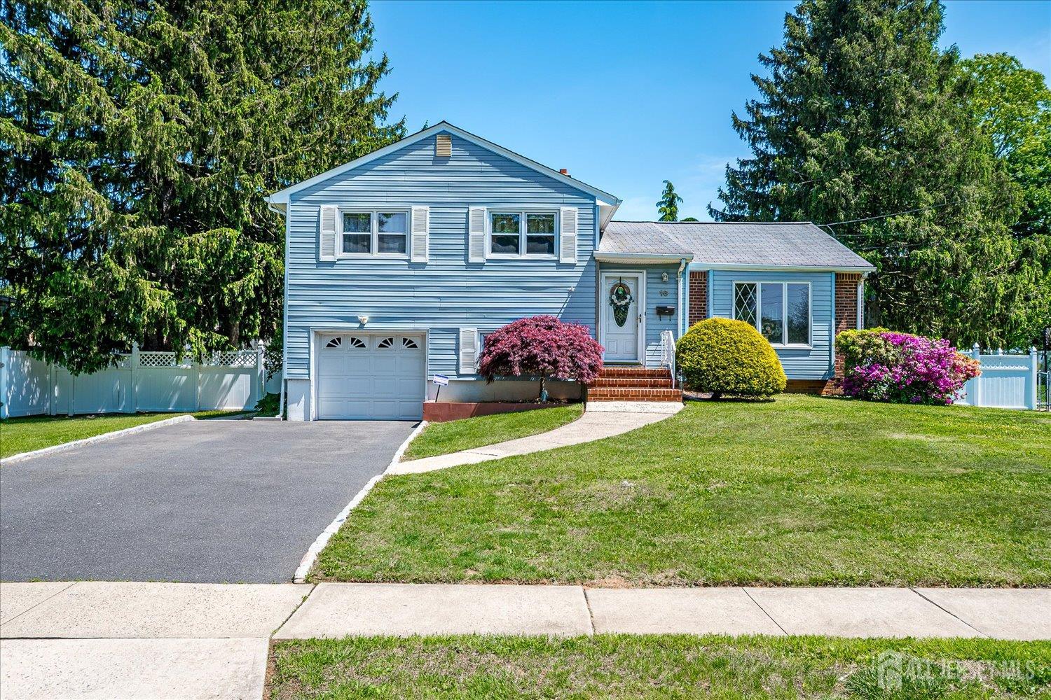 16 Landsdowne Road, East Brunswick NJ 08816 - View 4