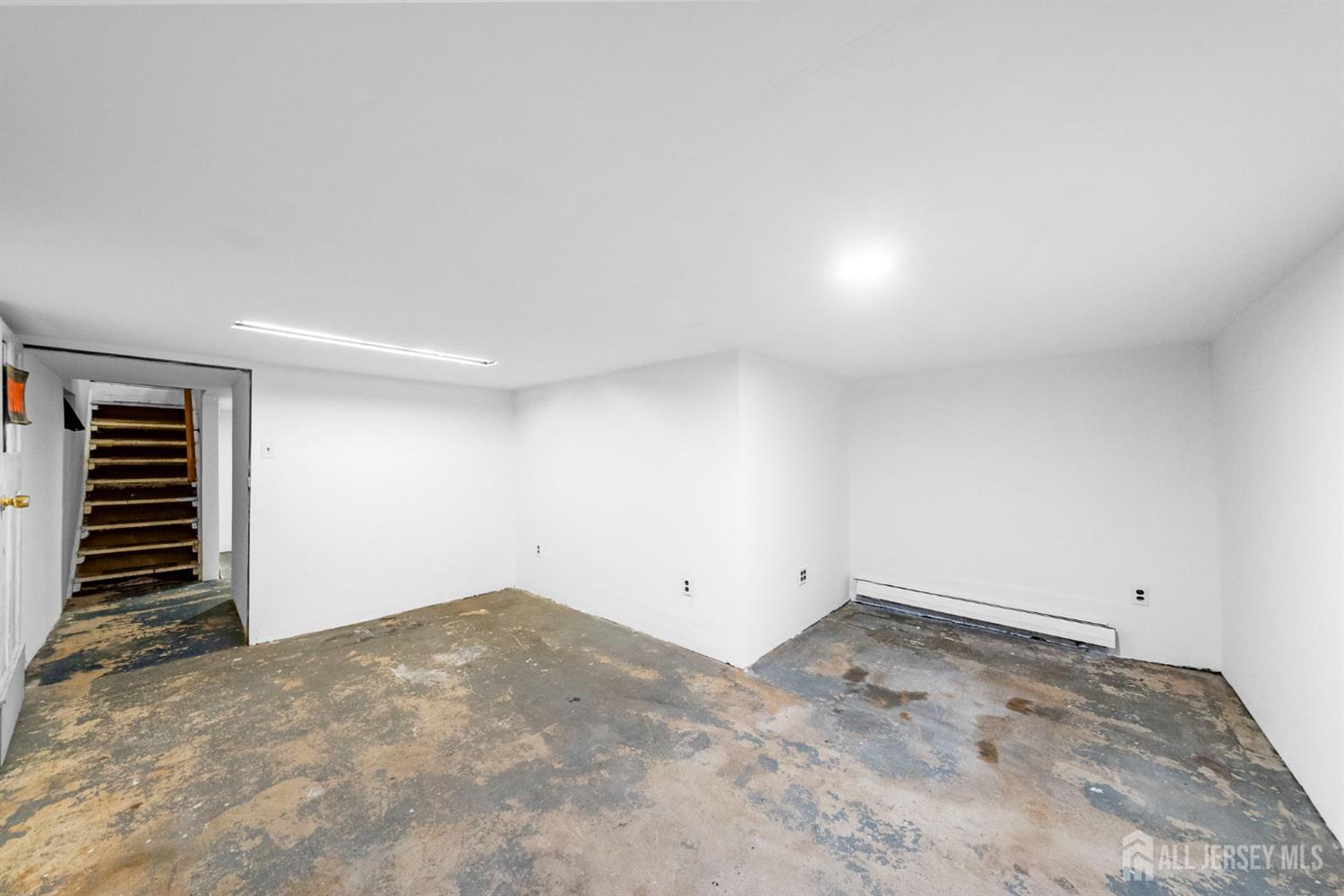 809 summerfield, South Amboy, NJ, 08879